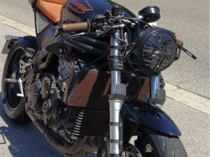 CAFÉ RACER TRIUMPH DAYTONA