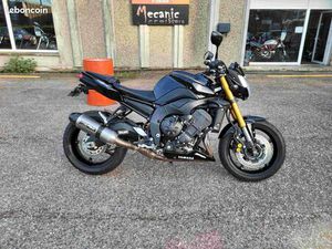 YAMAHA FZ 8 R LINE OHLINS / 2012 / 11.913 KMS