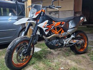KTM 690 SMC R