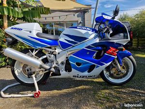 GSXR 750 SRAD