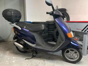 PIAGGIO SFERA RST 50