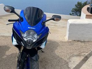 SUZUKI - GSX R600