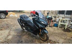 YAMAHA - TMAX 560 TECHMAX