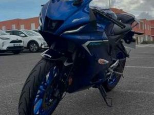 YAMAHA - YZF 125 R