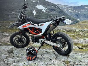KTM 690 SMC