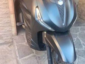 PIAGGIO BEVERLY 400 NERO