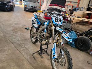 SUZUKI RMZ 250 2014 MOTOCROSS VOLLCROSS