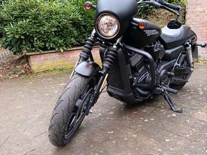 HARLEY DAVIDSON STREET 750