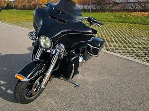 HARLEY ULTRA LIMITED TOURING