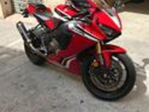 HONDA CBR 1000 RR FIREBLADE