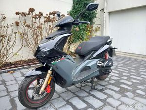 SCOOTER NECO GPX 50 NOIR EN BON ETAT