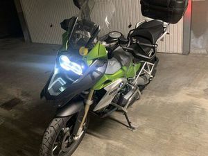 MOTO BMW FAIBLE KILOMÉTRAGE ENTRETIEN OK