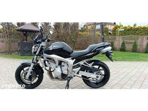 YAMAHA FZ6