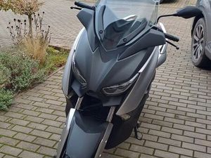 YAMAHA X-MAX