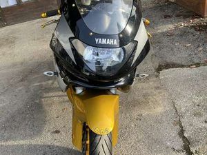 YAMAHA YZF 600 R