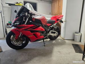 HONDA 1000 CBR RR