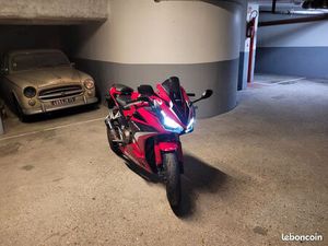 HONDA CBR500R