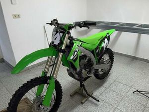 ② KAWASAKI 250 2024