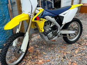 ② SUZUKI RMZ 450