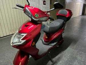 SCOOTER ELÉTRICA BATERIA NOVA 2ANOS DE GARANTIA ALMADA, COVA DA PIEDADE, PRAGAL E CACILHAS