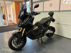 HONDA NC 750 SCOOTER X-ADV NIEUW CUSTOM FULL OPS 2025