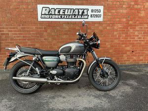 TRIUMPH BONNEVILLE T100 900 900 CC