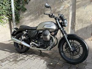 VENDO MOTO GUZZI V7 II STONE (2015 - 17) USATA A ROMA (CODICE 9894665) - MOTO.IT