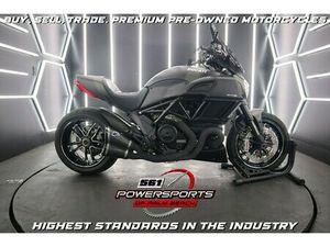 2018 DUCATI DIAVEL CARBON
