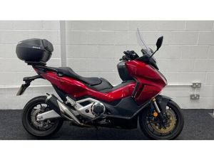 HONDA FORZA 750 R ** TOP BOX - FULL HISTORY - MAY 2027 MOT **