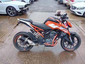 2020 KTM DUKE 125 ABS NAKED NEW MOT HISTORY SPORTS EXHAUST