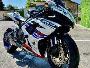 SUZUKI GSXR K7- 750 LIMITED EDITION 018/200БР. ISLE OF MAN TT