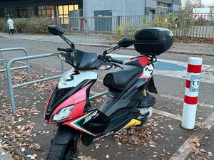 APRILIA SR 50 R