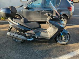 KYMCO XCITING 500 MIT WENIG KM OHNE TÜV