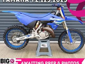 YAMAHA YZ 125 2025 - ONLY 20 HOURS - FULL HGS, XTRIGS & RENTHAL FATBAR