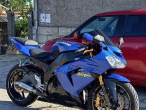 KAWASAKI NINJA ZX10R