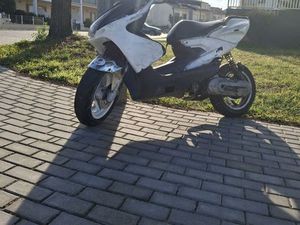 VENDO YAMANHA AEROX COMO ESTA PONTE DO ROL