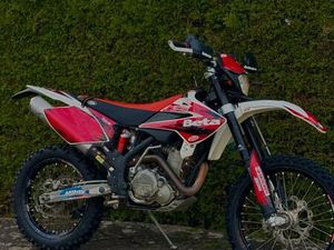 BETA RR 450 (EXC MOTOR)