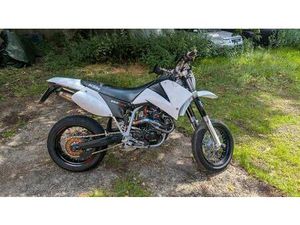 KTM 660 SMC HIGHFLOW CA. 75 PS NEUAUFBAU 1.800 KM SUPERMOTO