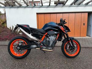 KTM 890 DUKE R
