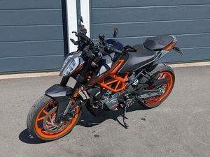 KTM DUKE 125 6800 KM IDEALES WEIHNACHTGESCHENK