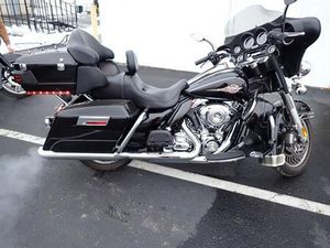 2011 HARLEY-DAVIDSON ELECTRA GLIDE® CLASSIC