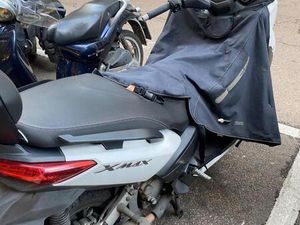 VENDO YAMAHA X-MAX 250 ABS (2014 - 16) USATA A MILANO (CODICE 9894638) - MOTO.IT