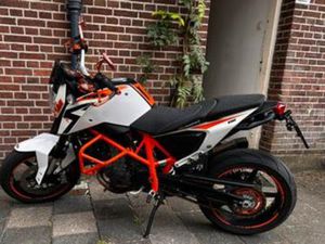 KTM 690 DUKE MET R VERING — MOTOREN | KTM — MARKTPLAATS