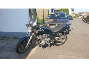 KAWASAKI ZEPHYR 550, BJ 1998, 24800 KM, DUNKELGRÜN METALLIC