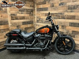 2023 HARLEY-DAVIDSON® STREET BOB® 114 VIVID BLACK FXBB