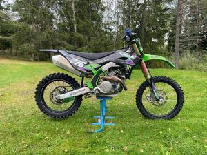 KAWASAKI KX450