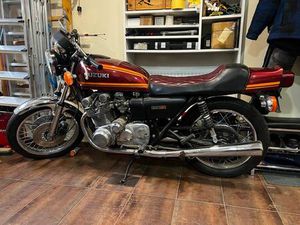 SUZUKI GS 750 VON 1979 - RESTAURIERT