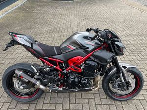 KAWASAKI Z 900/ HÖLY PERFORMANCE/ 800 € STARTERBONUS