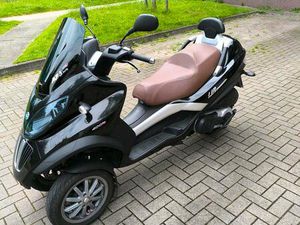 PIAGGIO MP3 400