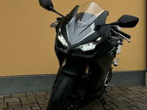 HONDA CBR 500R